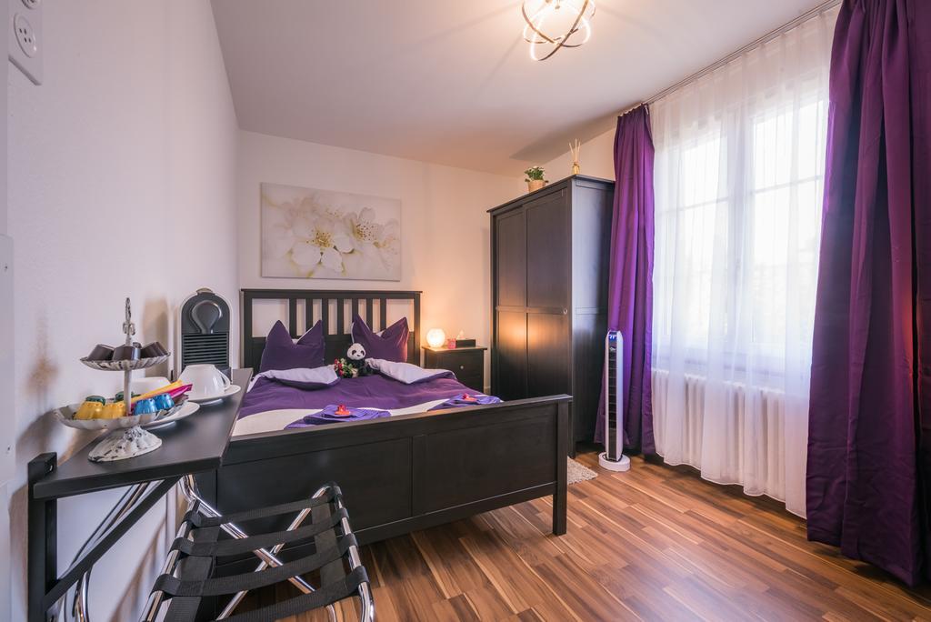 Bed & Breakfast Villa Alma เบิร์น ภายนอก รูปภาพ