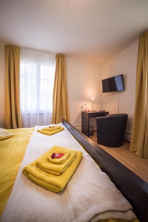 Bed & Breakfast Villa Alma เบิร์น ภายนอก รูปภาพ